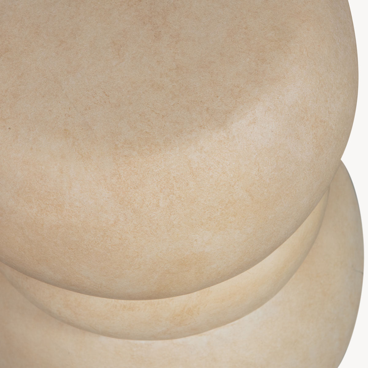 Yvo bijzettafel beige