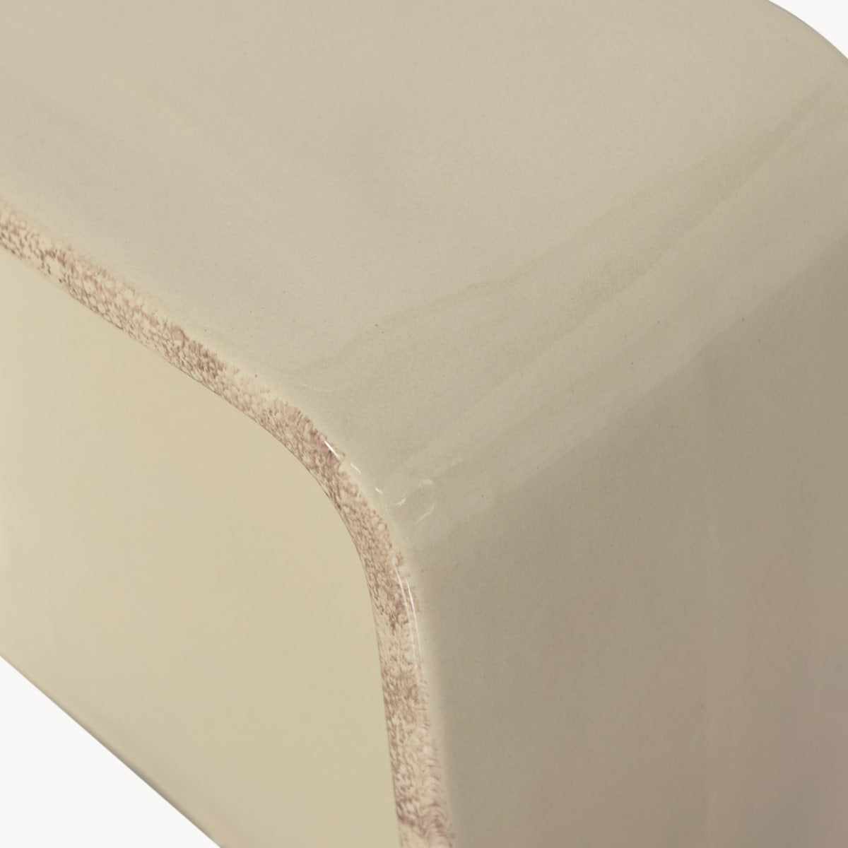 Shoal bijzettafel beige
