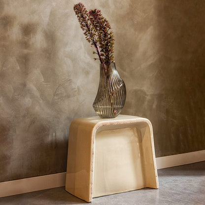 Shoal bijzettafel beige